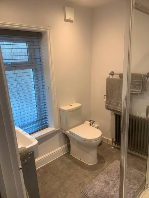 Quaint 1 Bedroom Cottage In Pudsey, Leeds Exteriér fotografie