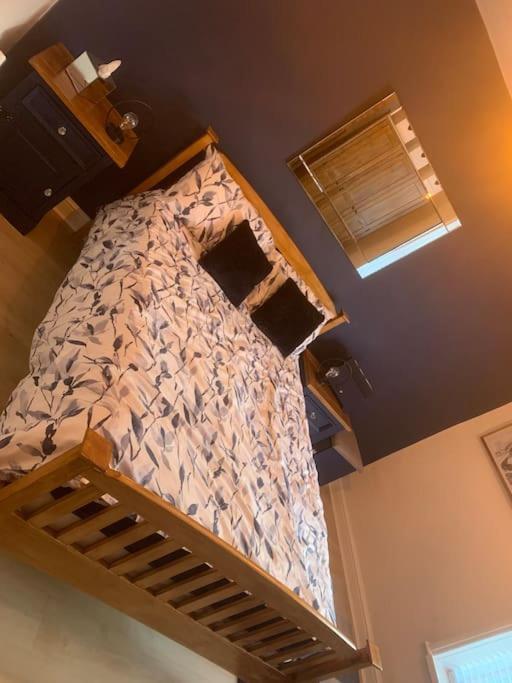 Quaint 1 Bedroom Cottage In Pudsey, Leeds Exteriér fotografie